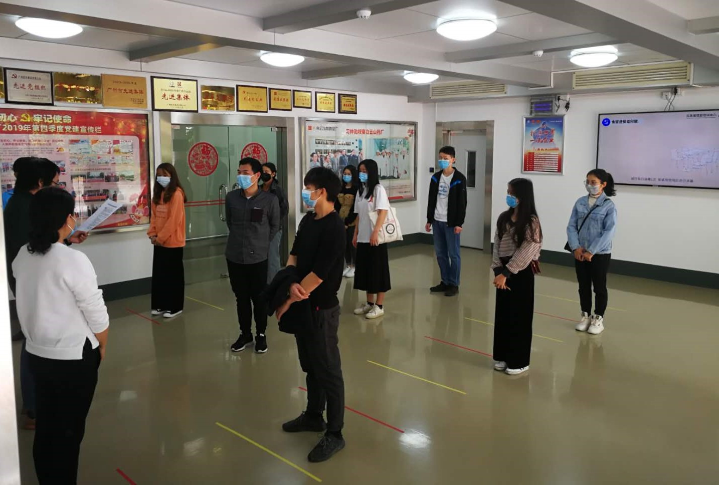 总厂金戈车间品牌党支部防控复工两不误、孜孜贡献显担任